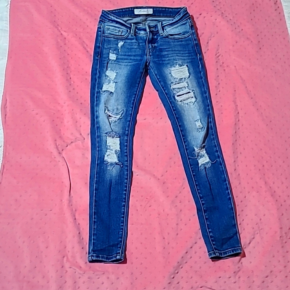 NWOT KANCAN 24